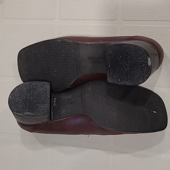 Hush Puppies shoes - Picture 2 of 4